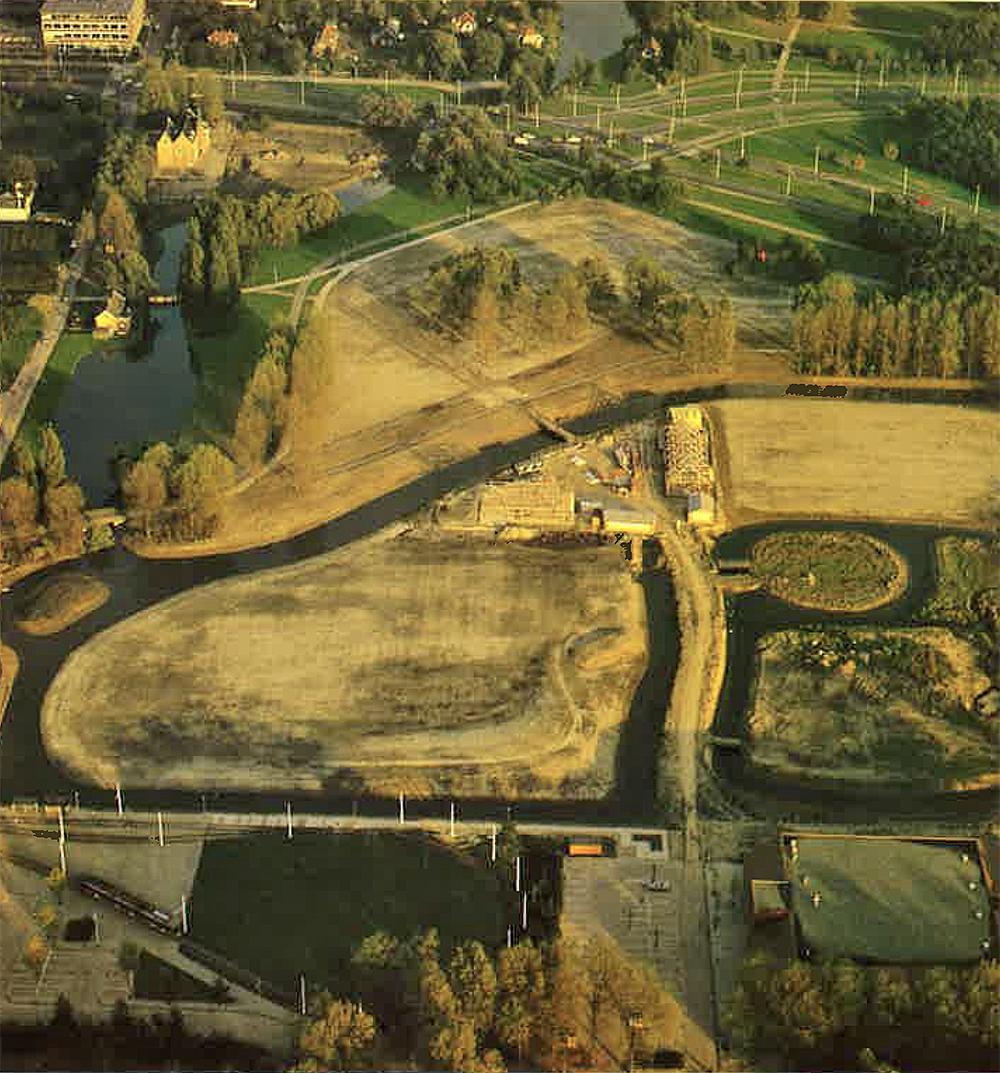 Historische overzichtsfoto van de aanleg van de kinderboerderij in Rotterdam